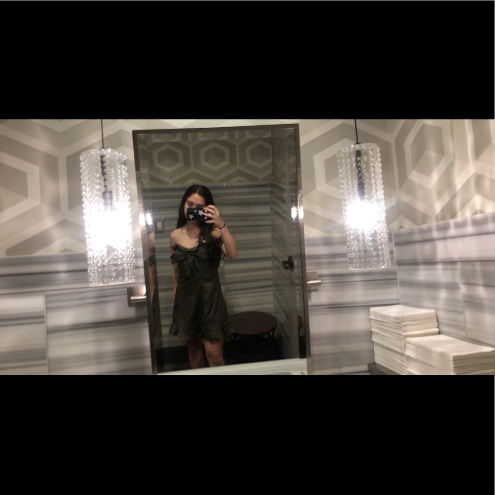 Meet your Posher, Charlotte